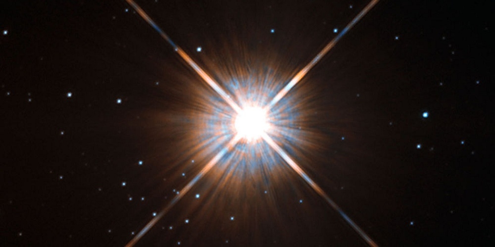 De dichtste ster bij de Zon, Proxima Centauri, is een rode dwergster