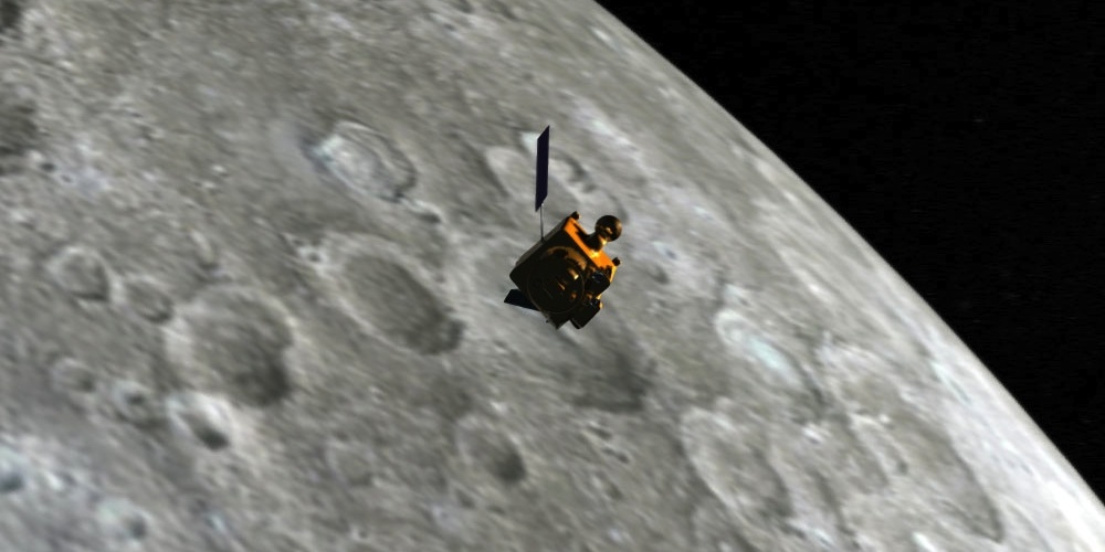 Artistieke impressie van de Chandrayaan-1 ruimtesonde in een baan rond de Maan