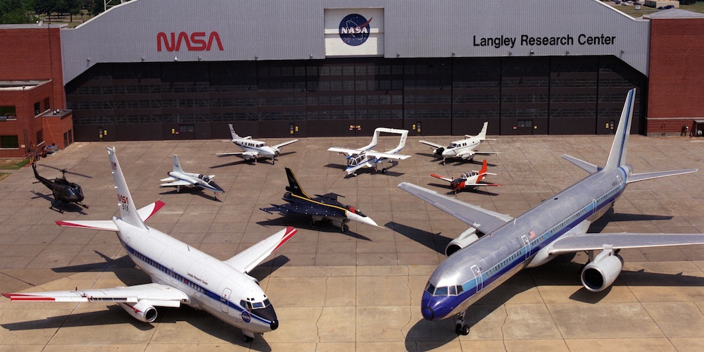 De vliegtuighangar van NASA's Langley Research Center