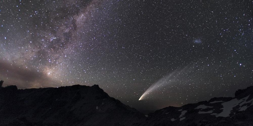 De prachtige komeet McNaught