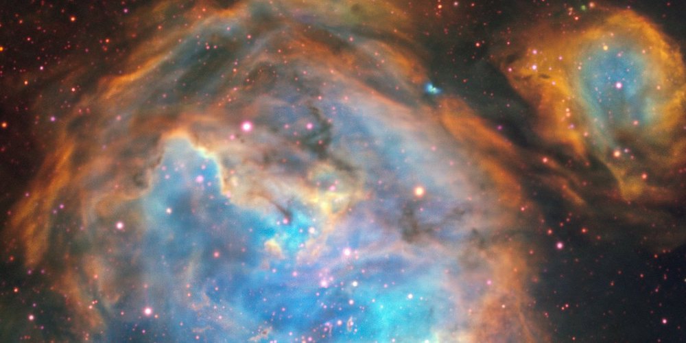 Dit wonderschone gebied van sterren-in-wording in de Grote Magelhaense Wolk (GMW) is vastgelegd met het Multi Unit Spectroscopic Explorer-instrument (MUSE) van de Very Large Telescope van ESO.