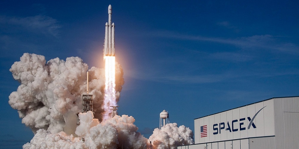 Lancering van de eerste Falcon Heavy.